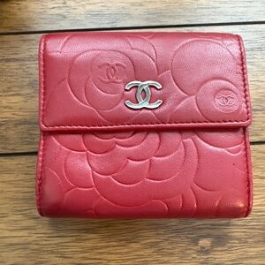 Chanel Camellia Wallet with COA & Box